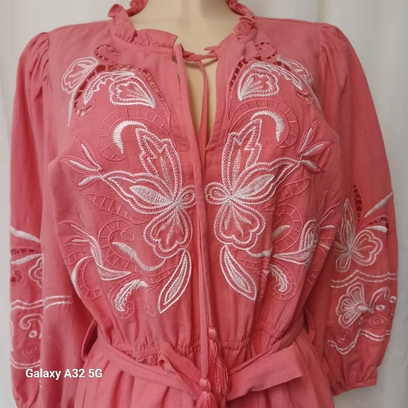 SEE AND BE SEEN SIZE M Embroidered Pink Dress - Picture 13 of 16